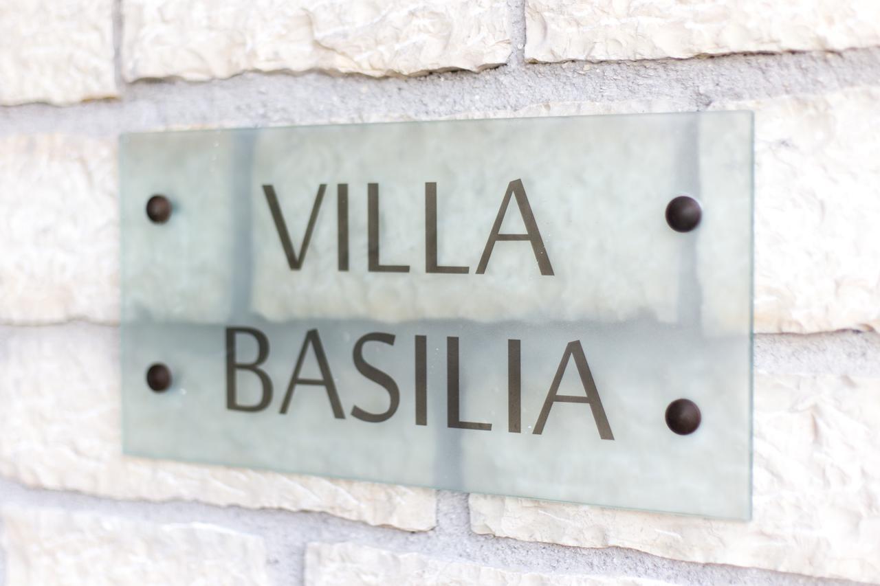Abi Luxury Villas Monodendri Eksteriør billede
