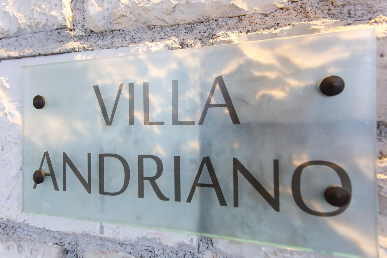 Abi Luxury Villas Monodendri Eksteriør billede